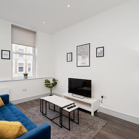 High Spec 2 Bed Apartment W/Parking Available Londres Extérieur photo