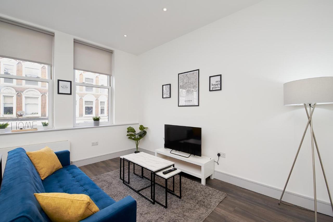 High Spec 2 Bed Apartment W/Parking Available Londres Extérieur photo