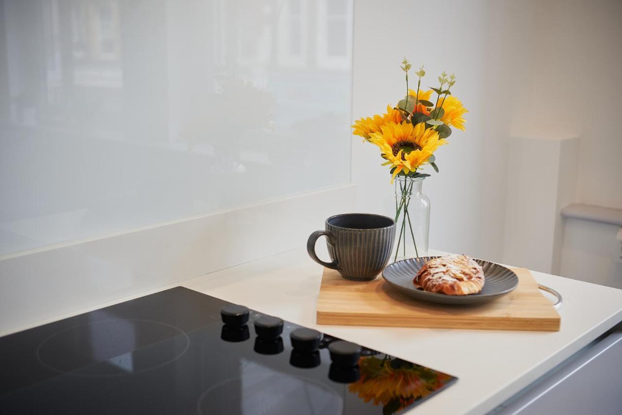 High Spec 2 Bed Apartment W/Parking Available Londres Extérieur photo