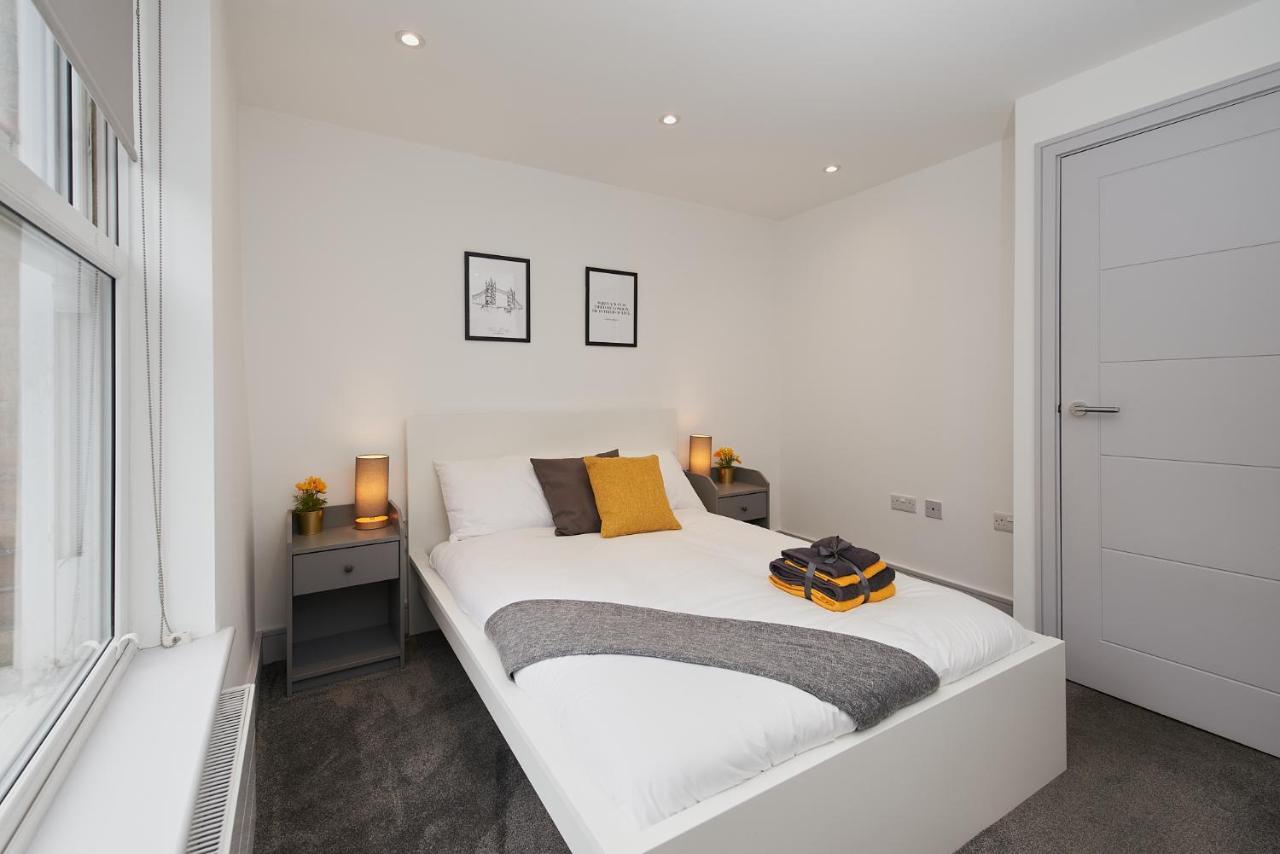High Spec 2 Bed Apartment W/Parking Available Londres Extérieur photo