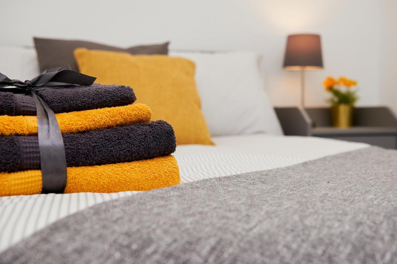 High Spec 2 Bed Apartment W/Parking Available Londres Extérieur photo